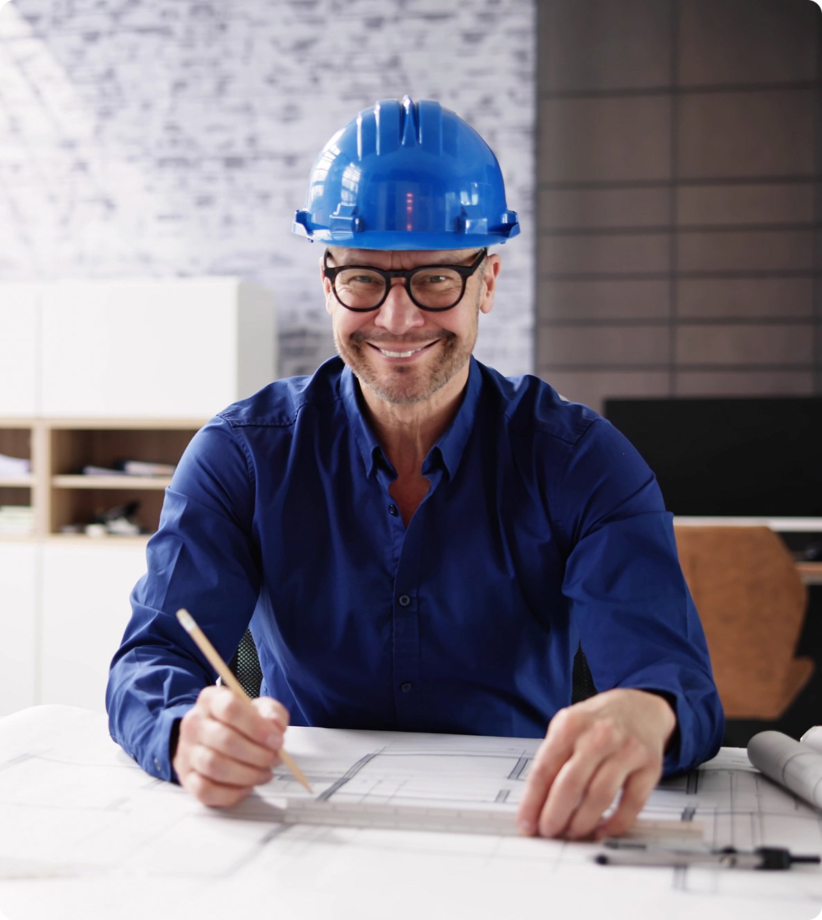 tot-sol valores quienes somos | empresario de Tot-sol en oficina